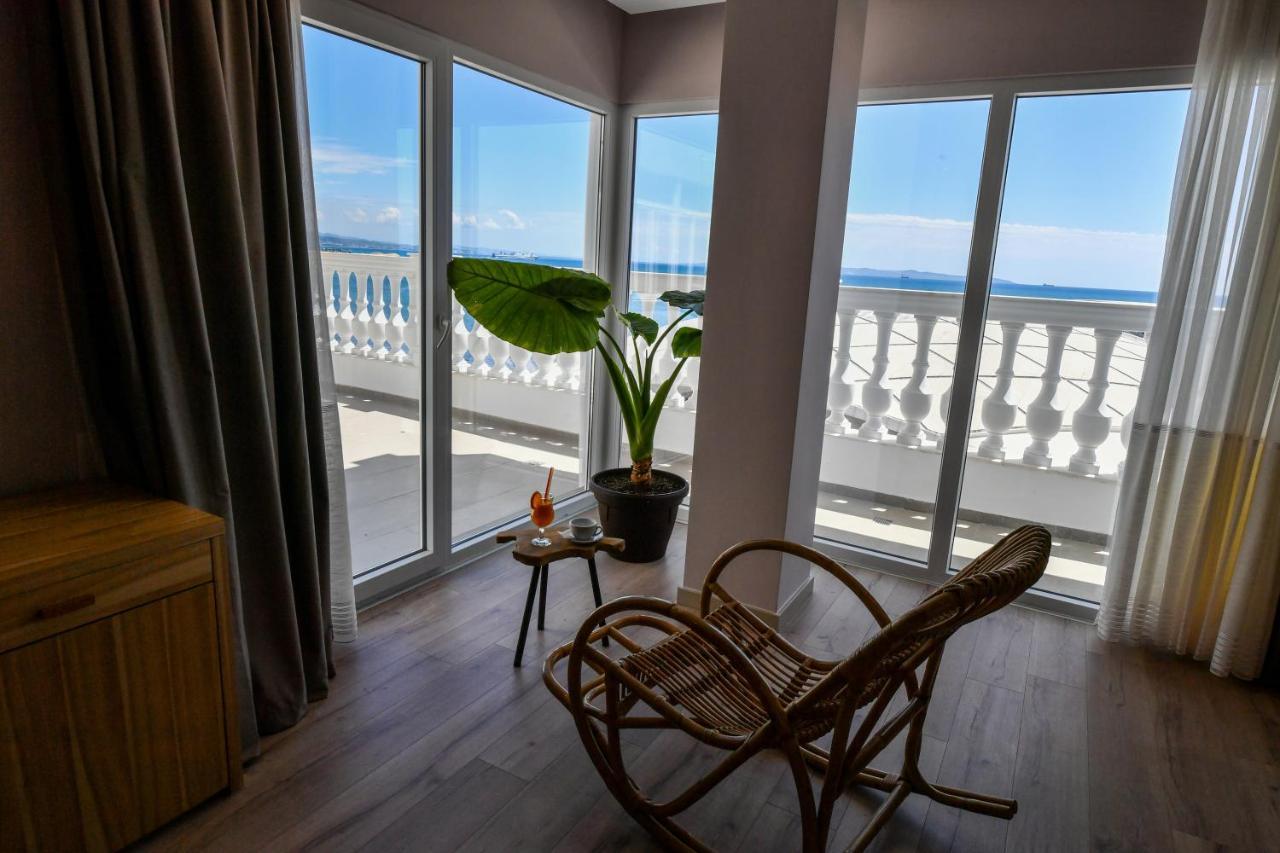 דורס Iliad Hotel מראה חיצוני תמונה