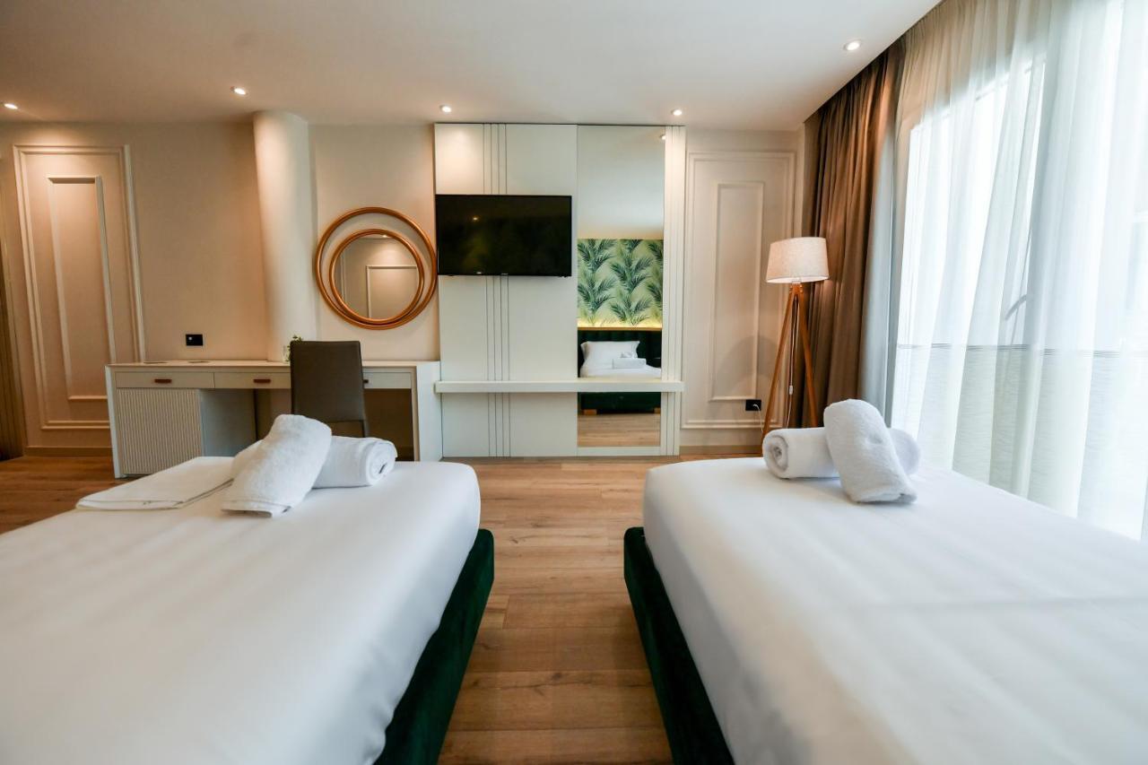 דורס Iliad Hotel מראה חיצוני תמונה