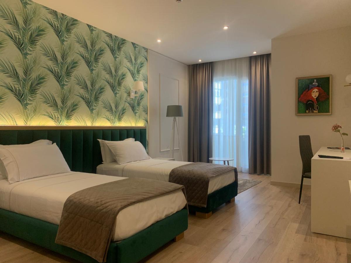 דורס Iliad Hotel מראה חיצוני תמונה