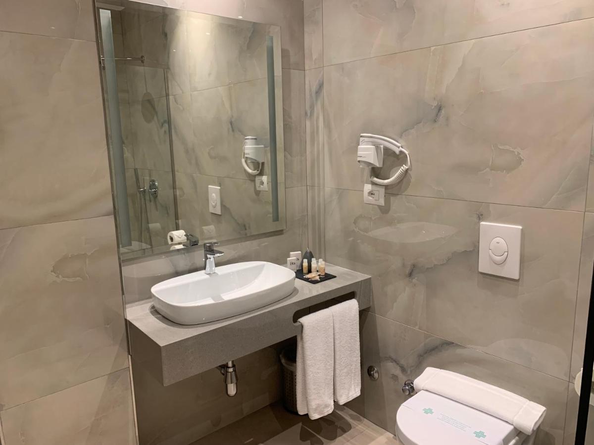 דורס Iliad Hotel מראה חיצוני תמונה